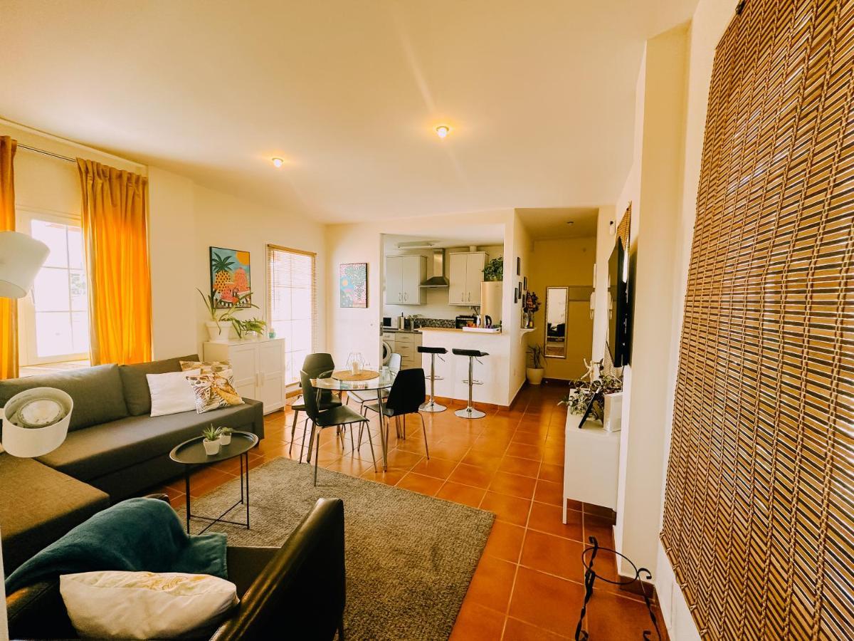 Decapi House *